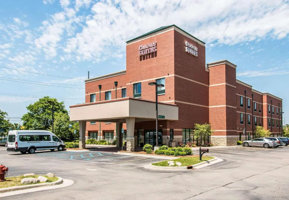 Comfort Suites Canton - Detroit hotel hero