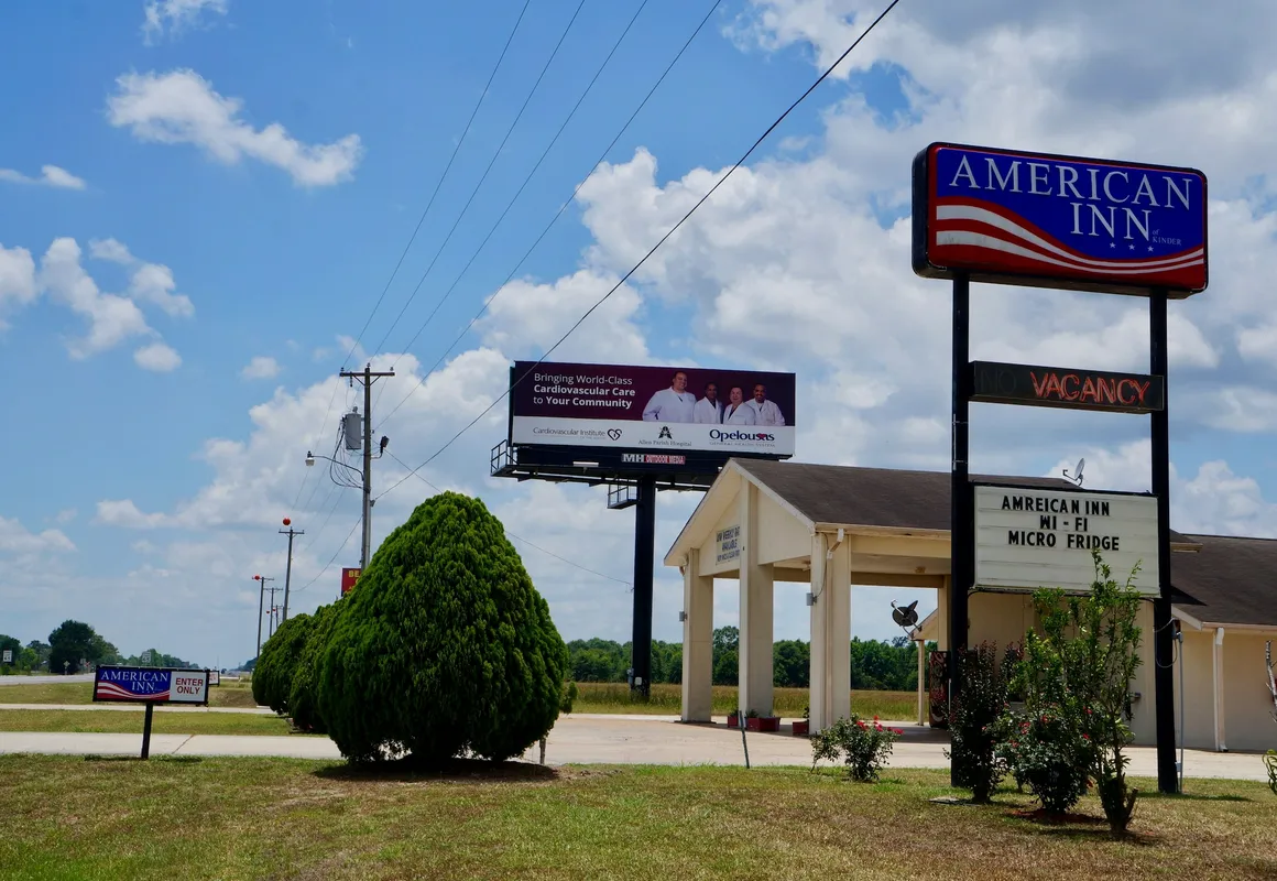 American Inn of Kinder hotel hero