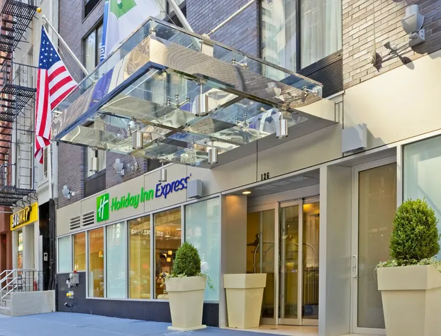 Holiday Inn Express New York City- Wall Street by IHG hotel detail image 4