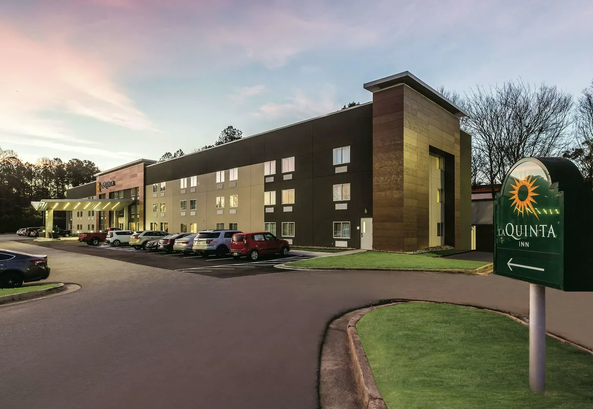 La Quinta Inn & Suites by Wyndham Atlanta Midtown - Buckhead hotel hero