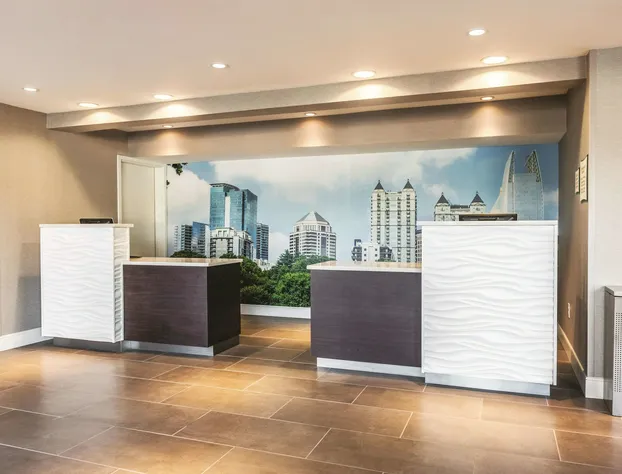La Quinta Inn & Suites by Wyndham Atlanta Midtown - Buckhead hotel detail image 3