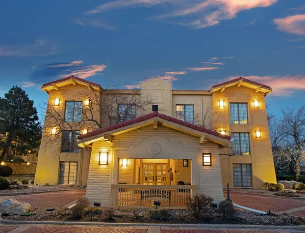 La Quinta Inn by Wyndham Denver Golden hotel detail image 4