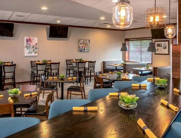 Four Points by Sheraton Kalamazoo hotel detail image 3