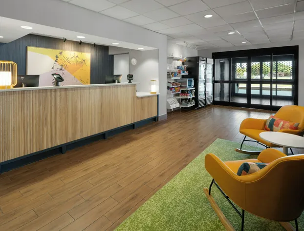 Spark by Hilton Decatur hotel detail image 4