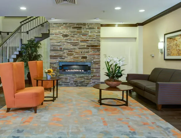 Holiday Inn Express & Suites Chicago-Deerfield/Lincolnshire by IHG hotel detail image 2