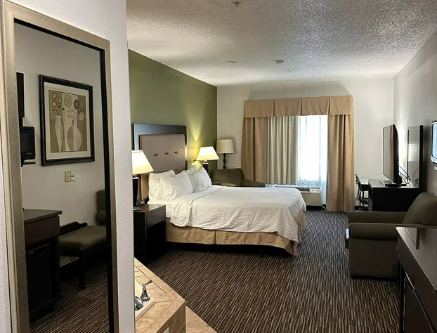 Holiday Inn Express & Suites Chicago-Deerfield/Lincolnshire by IHG hotel detail image 3