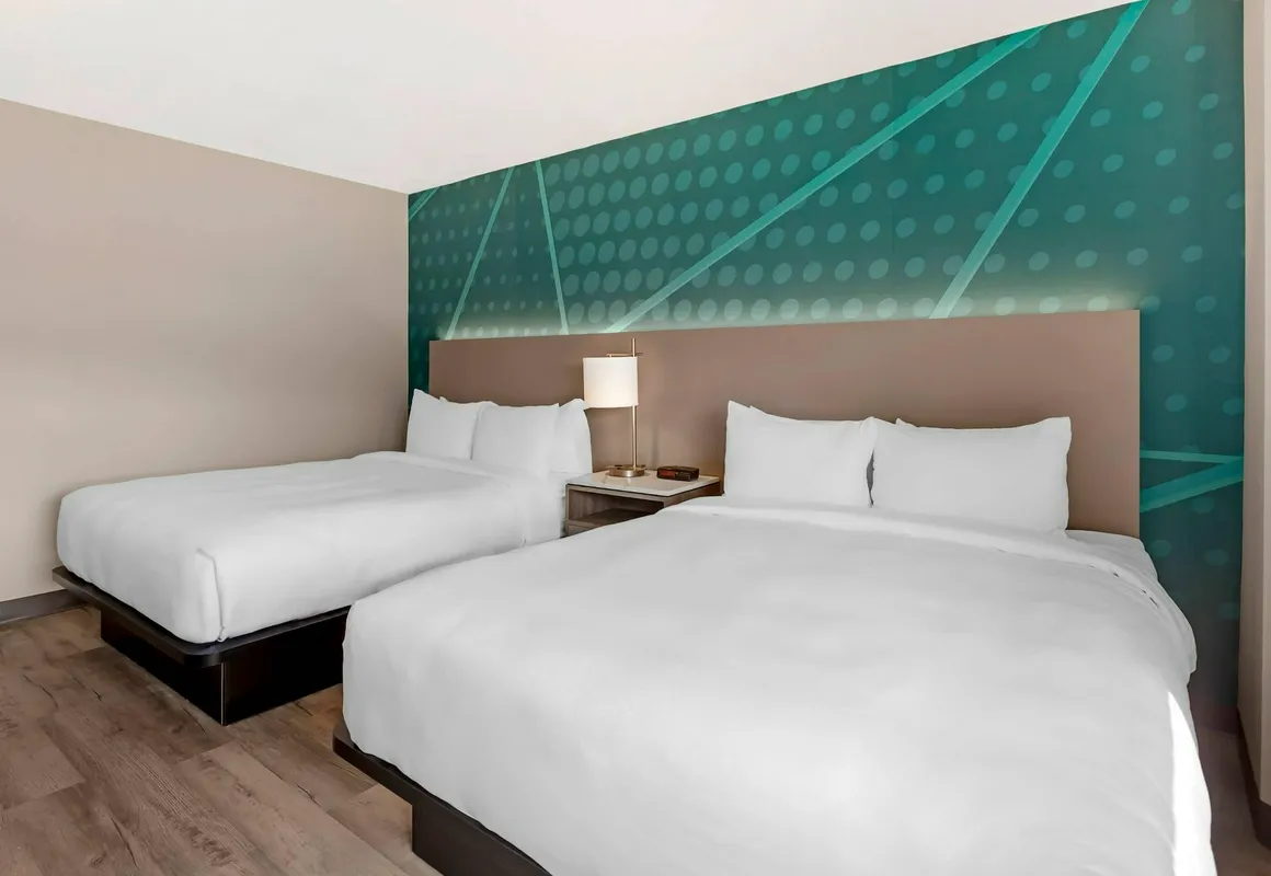 Comfort Inn hotel hero