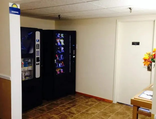 Days Inn by Wyndham Syracuse hotel detail image 4