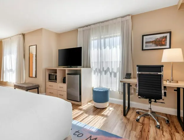 Casco Bay Hotel Portland Airport - Maine Mall, an Ascend Collection Hotel hotel detail image 4