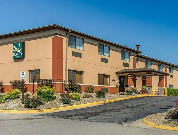 Quality Inn at Collins Road - Cedar Rapids hotel detail image 1