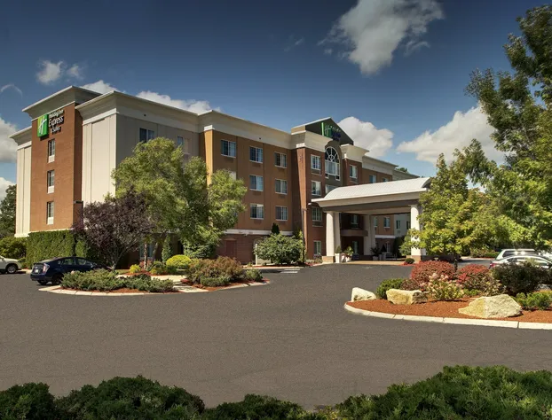 Holiday Inn Express Hotel & Suites Middleboro Raynham by IHG hotel detail image 3