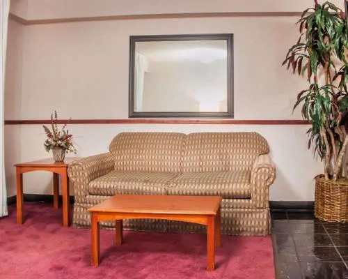 Clarion Inn Central hotel detail image 3