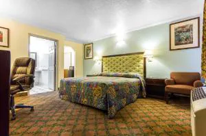 Econo Lodge hotel detail image 1