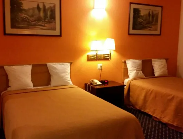 Econo Lodge hotel detail image 3