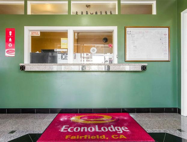 Econo Lodge hotel detail image 2