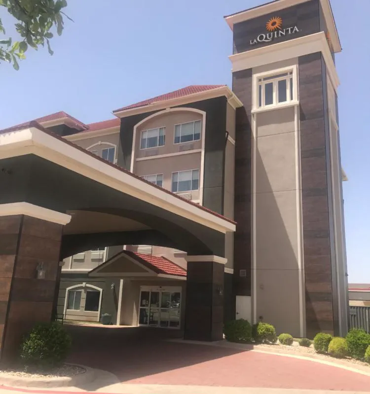 La Quinta Inn & Suites by Wyndham Abilene Mall hotel hero
