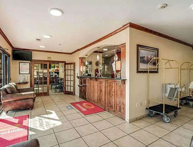 Econo Lodge Lubbock I-27 hotel detail image 2