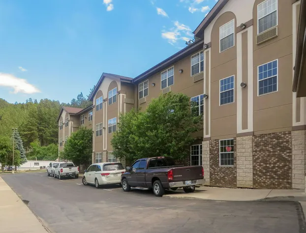 Comfort Inn & Suites Mt. Rushmore hotel detail image 1