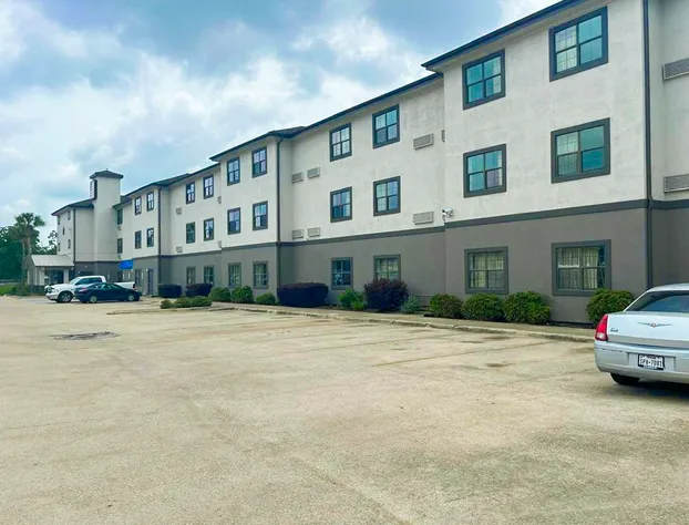 OYO Townhouse Beaumont Medical Center Area hotel detail image 4