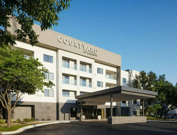 Courtyard by Marriott Austin South hotel detail image 1