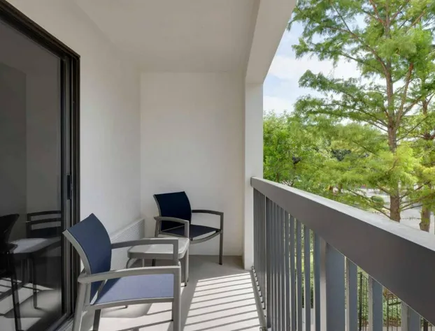 Courtyard by Marriott Austin South hotel detail image 3