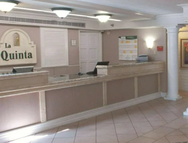 La Quinta Inn by Wyndham Bakersfield South hotel detail image 2