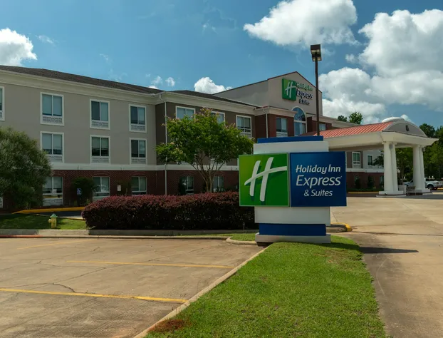 Holiday Inn Express Hotel & Suites Natchitoches by IHG hotel detail image 3