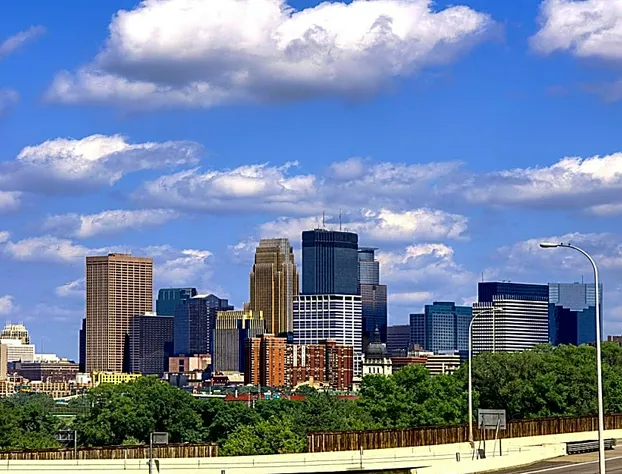 Ramada by Wyndham Minneapolis Golden Valley hotel detail image 2