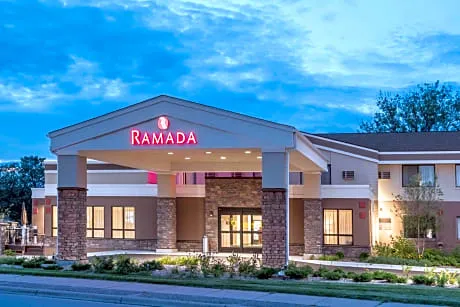 Ramada by Wyndham Minneapolis Golden Valley hotel detail image 2