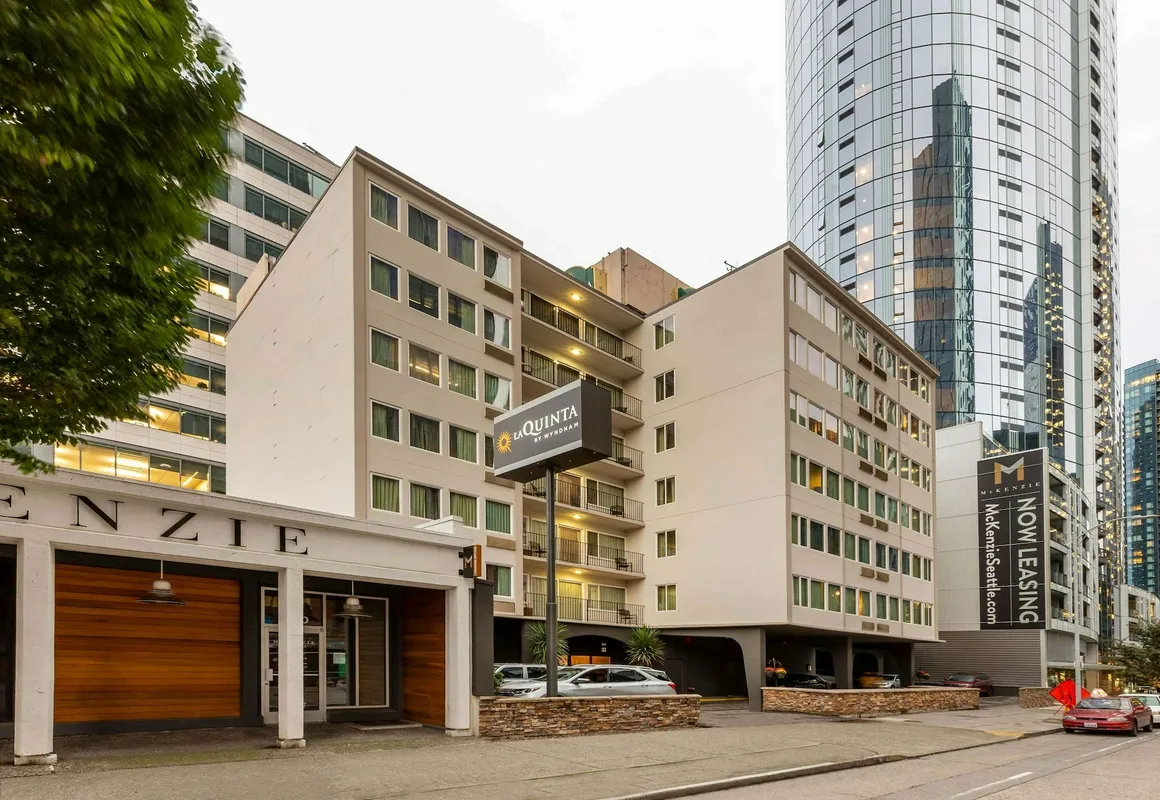 La Quinta Inn & Suites by Wyndham Seattle Downtown hotel hero