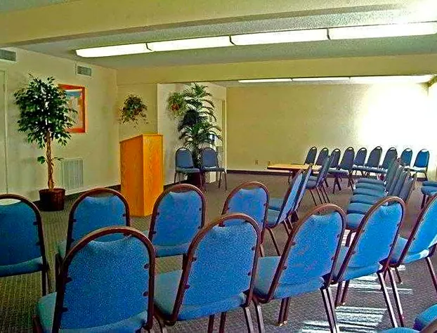 Ramada By Wyndham Mesa-Mezona Hotel hotel detail image 3