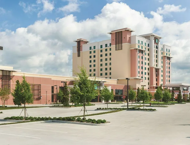 Embassy Suites by Hilton Orlando Lake Buena Vista South hotel detail image 2