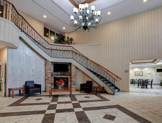 Days Inn & Suites by Wyndham Collingwood hotel detail image 2