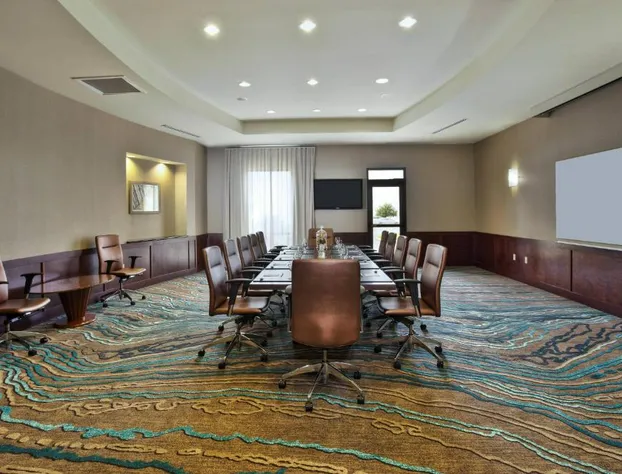 Courtyard by Marriott Gulfport Beachfront hotel detail image 3