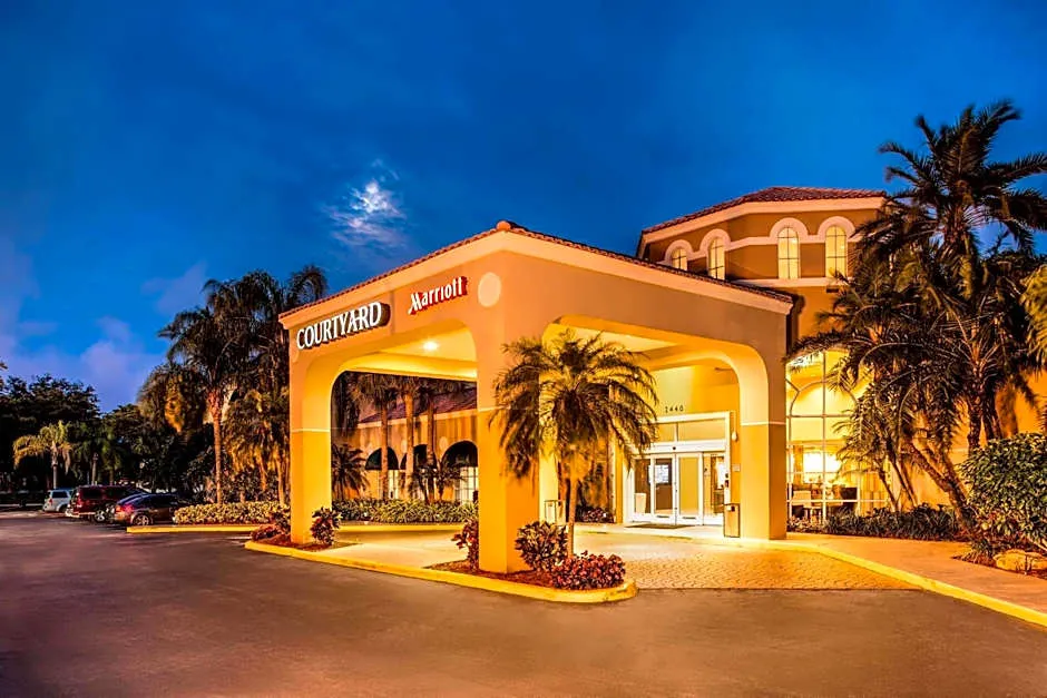 Courtyard by Marriott Fort Lauderdale North/Cypress Creek hotel hero