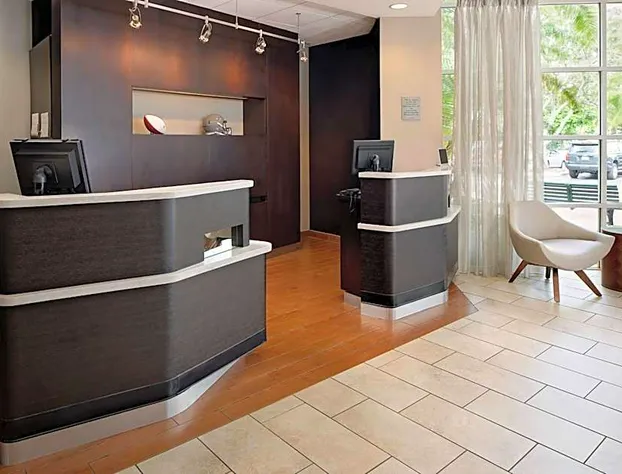 Courtyard by Marriott Fort Lauderdale North/Cypress Creek hotel detail image 2