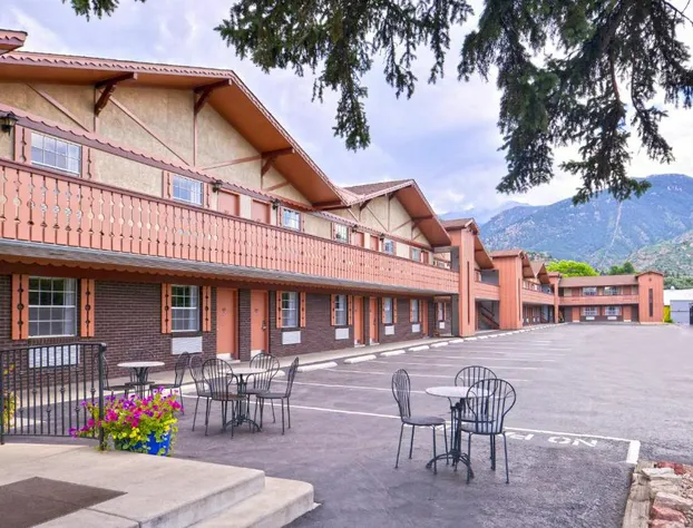 Villa Motel at Manitou Springs hotel detail image 4