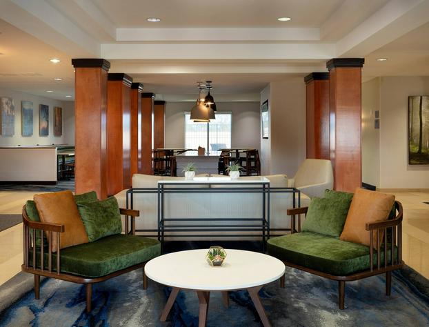 Fairfield Inn & Suites by Marriott Redding hotel detail image 4