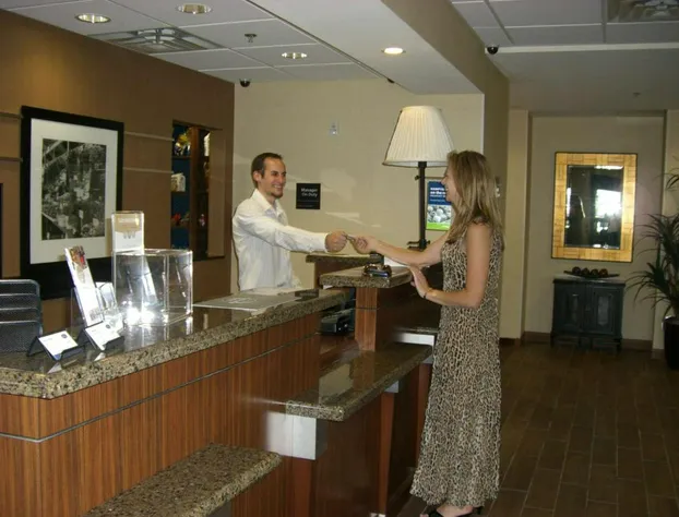 Hampton Inn & Suites Pueblo/North hotel detail image 2