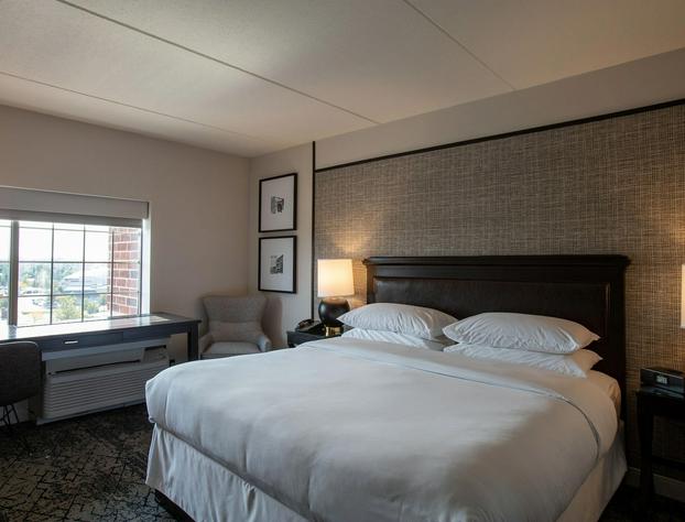Sheraton Chicago Northbrook Hotel hotel detail image 4