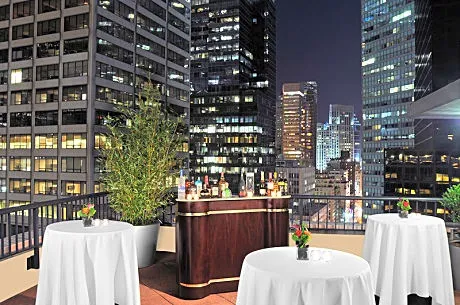 DoubleTree by Hilton Metropolitan hotel hero