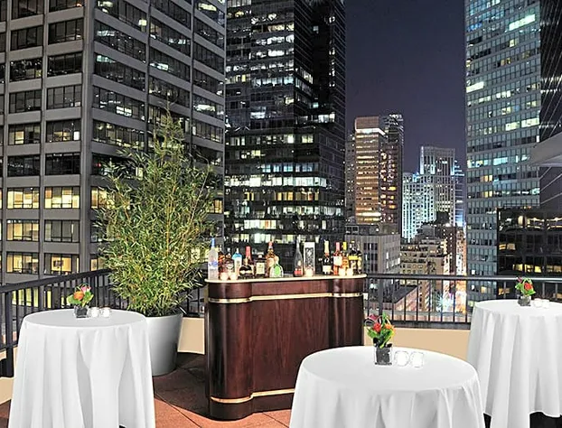 DoubleTree by Hilton Metropolitan hotel detail image 1