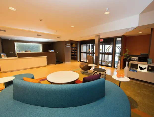 Fairfield Inn & Suites by Marriott Burlington hotel detail image 3