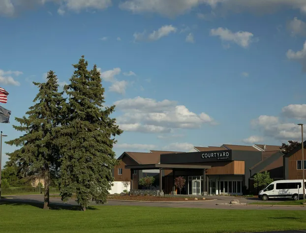 Courtyard by Marriott Lansing hotel detail image 2