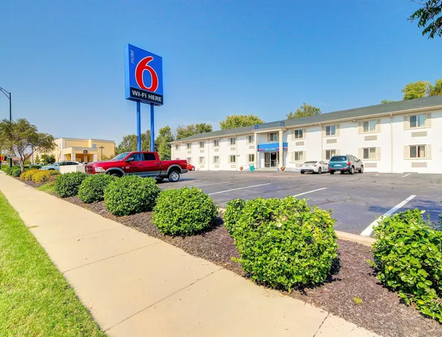 Motel 6 Wichita, KS hotel detail image 1