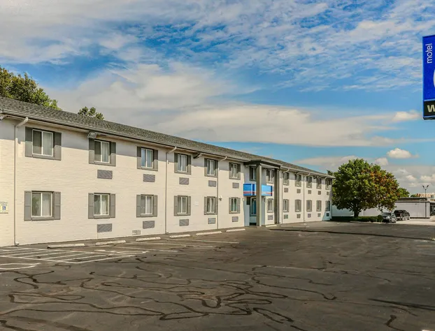 Motel 6 Wichita, KS hotel detail image 1