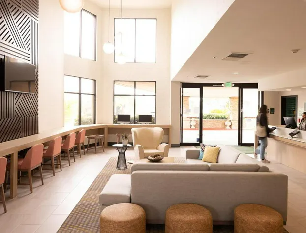 Holiday Inn Santa Ana-Orange Co. Arpt by IHG hotel detail image 4