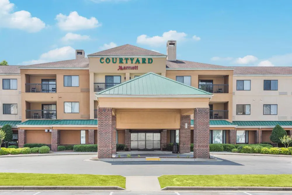Courtyard by Marriott Rocky Mount hotel hero