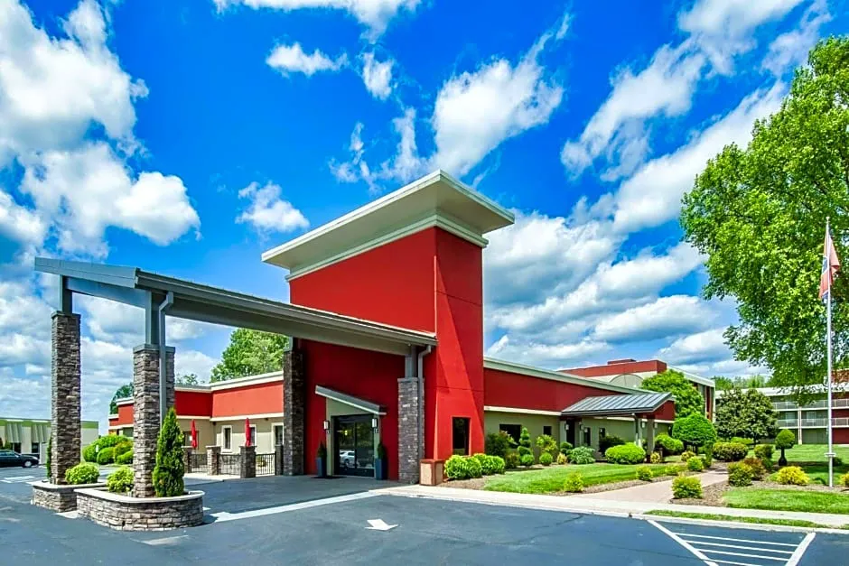 Days Inn & Suites by Wyndham Johnson City hotel hero