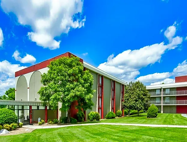 Days Inn & Suites by Wyndham Johnson City hotel detail image 3